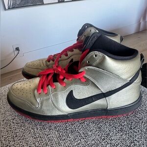 Nike SB Dunk High Pro “Steel Reserve” 305050-027 Men’s Size 10.5 Rare